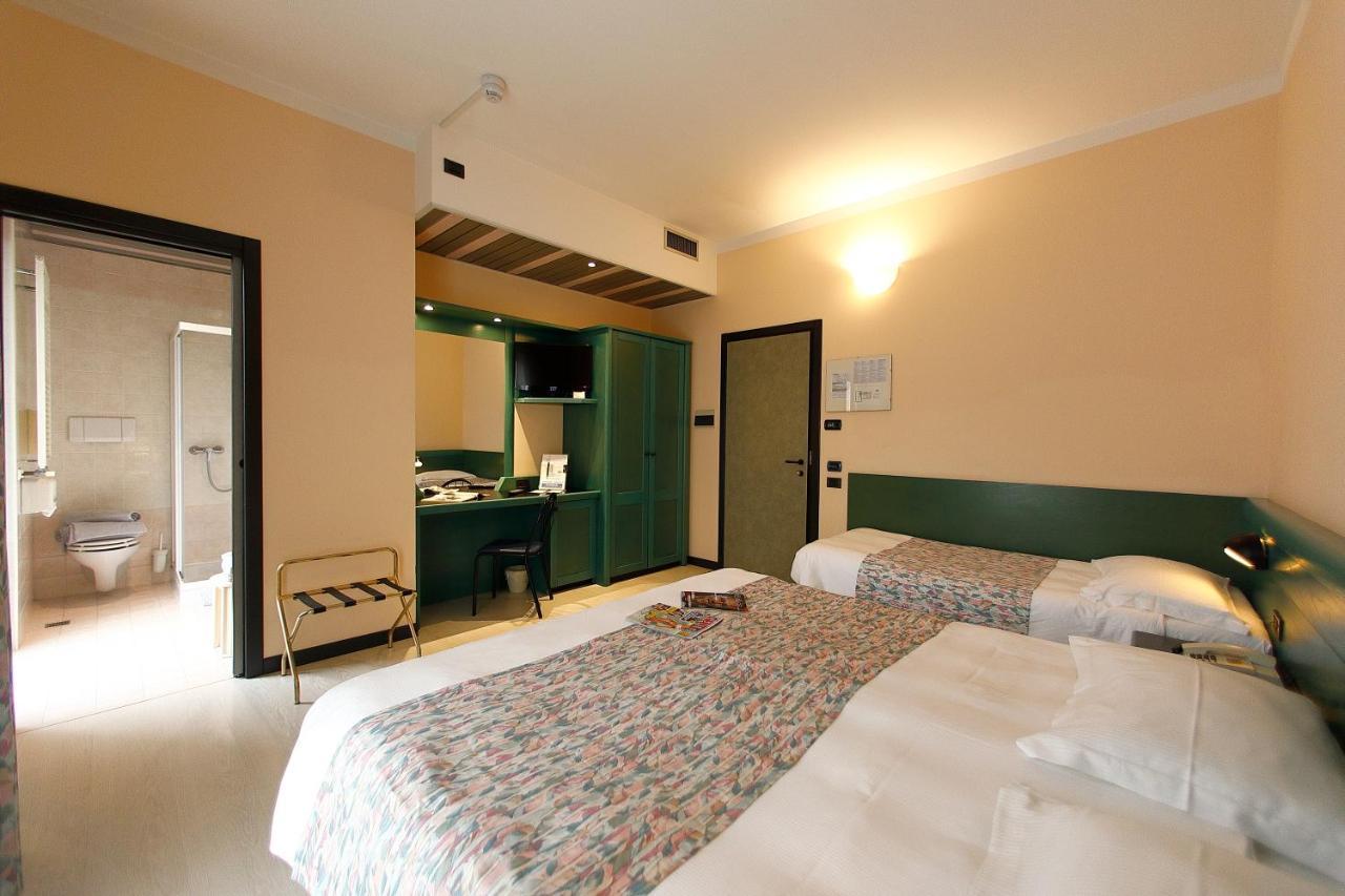 Hotel Eden Valeggio sul Mincio Ngoại thất bức ảnh