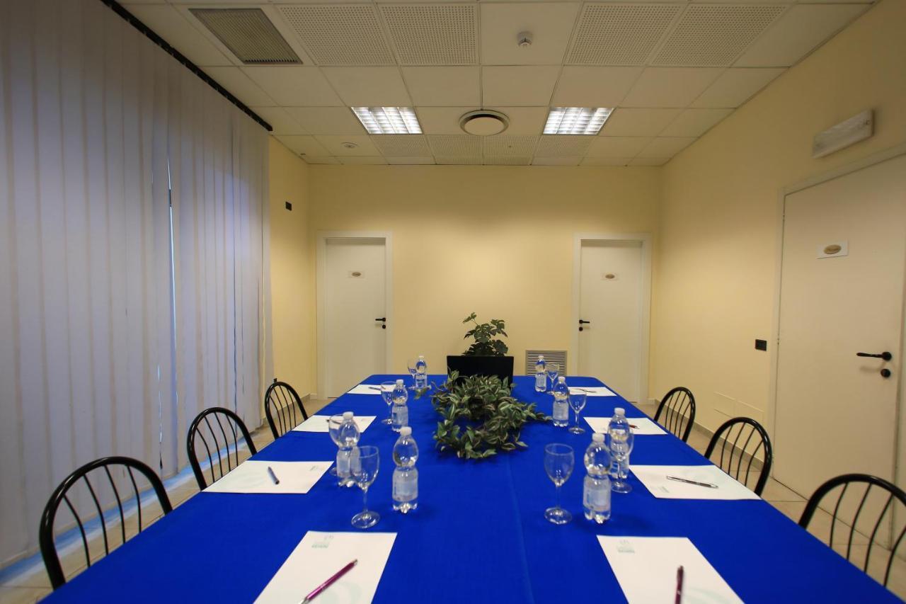 Hotel Eden Valeggio sul Mincio Ngoại thất bức ảnh