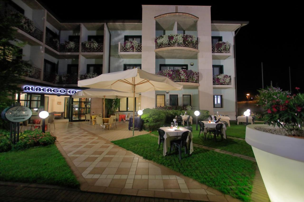 Hotel Eden Valeggio sul Mincio Ngoại thất bức ảnh