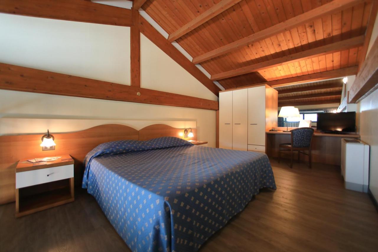 Hotel Eden Valeggio sul Mincio Ngoại thất bức ảnh
