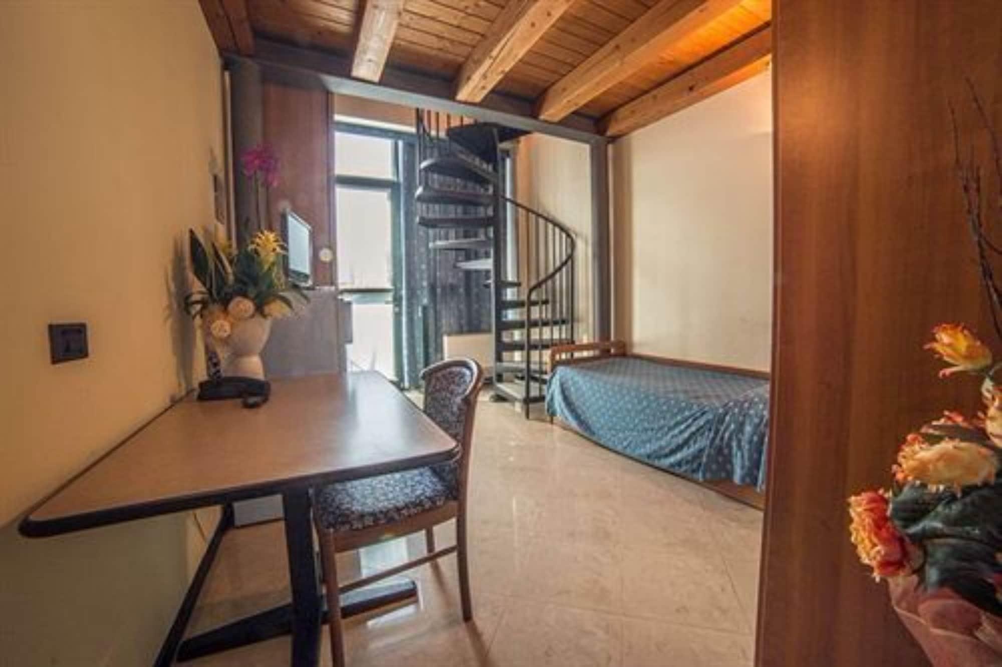 Hotel Eden Valeggio sul Mincio Ngoại thất bức ảnh