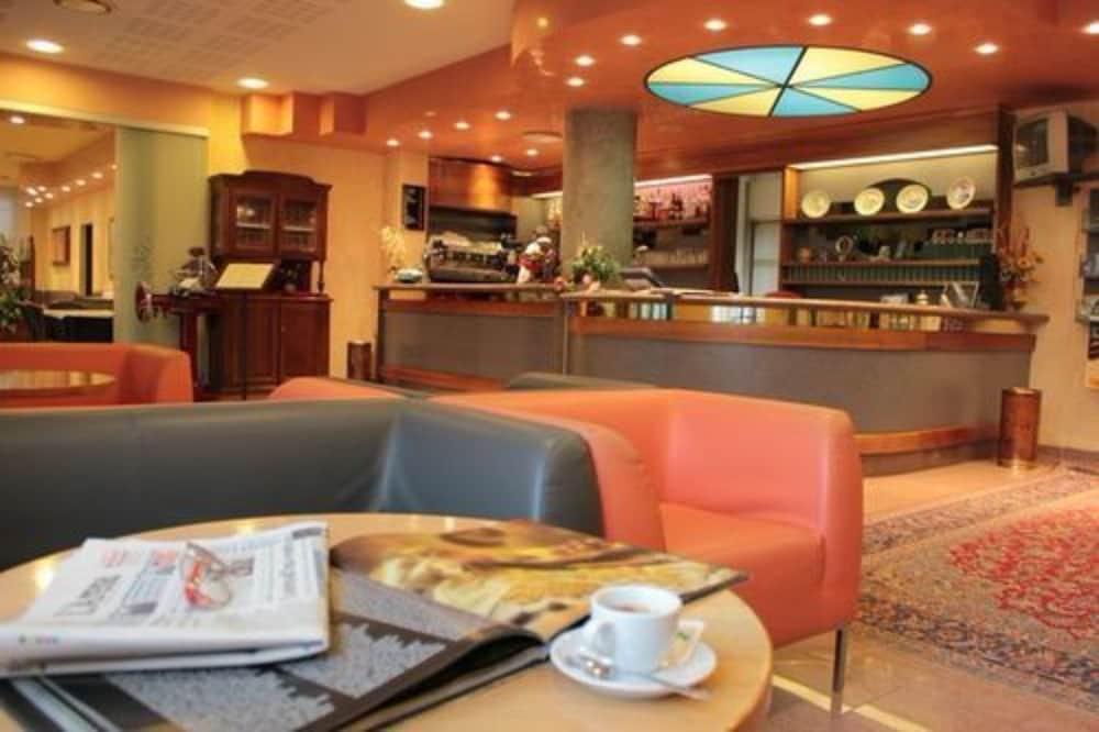 Hotel Eden Valeggio sul Mincio Ngoại thất bức ảnh