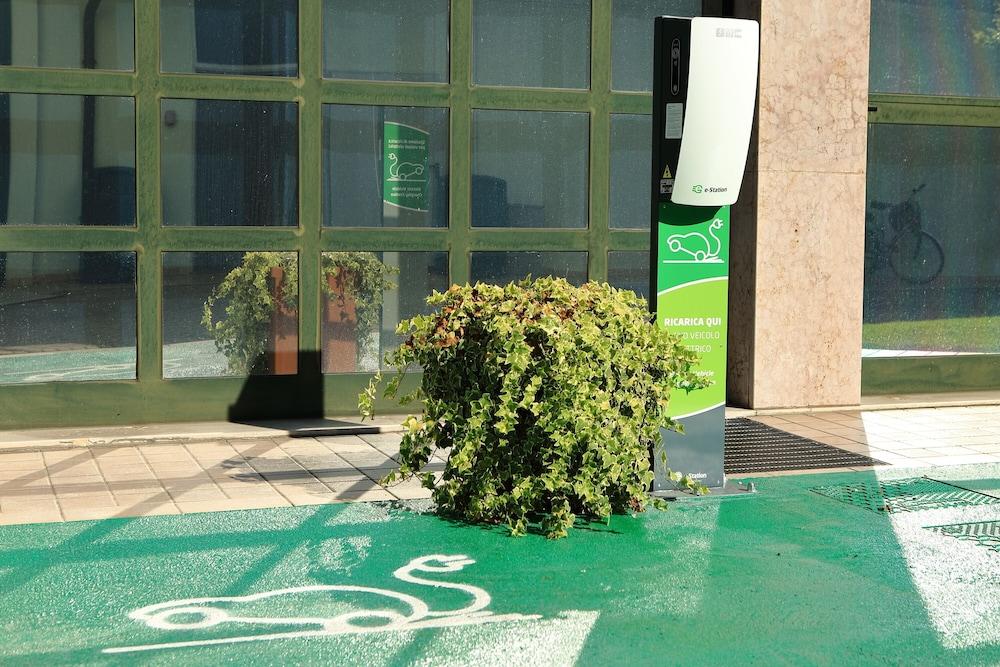 Hotel Eden Valeggio sul Mincio Ngoại thất bức ảnh