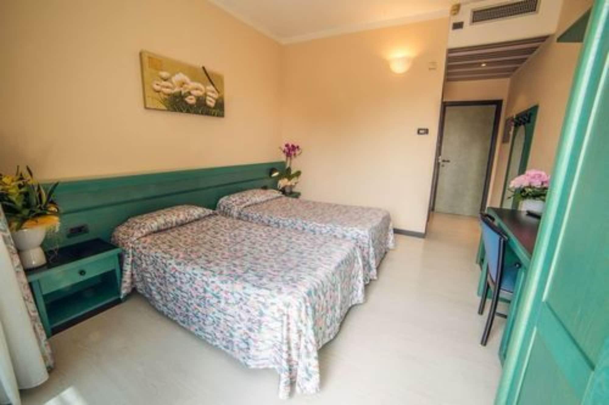 Hotel Eden Valeggio sul Mincio Ngoại thất bức ảnh