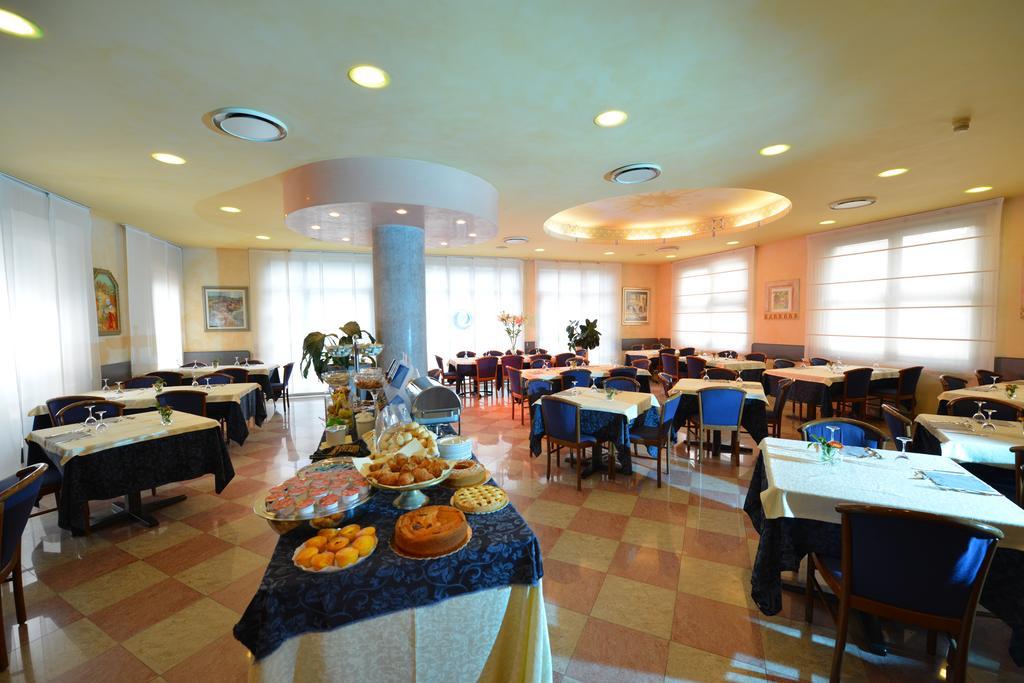 Hotel Eden Valeggio sul Mincio Ngoại thất bức ảnh