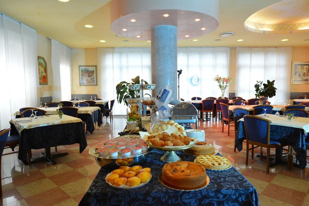 Hotel Eden Valeggio sul Mincio Ngoại thất bức ảnh