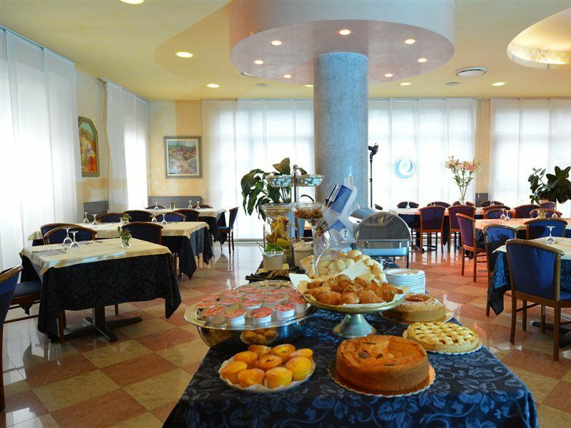 Hotel Eden Valeggio sul Mincio Ngoại thất bức ảnh